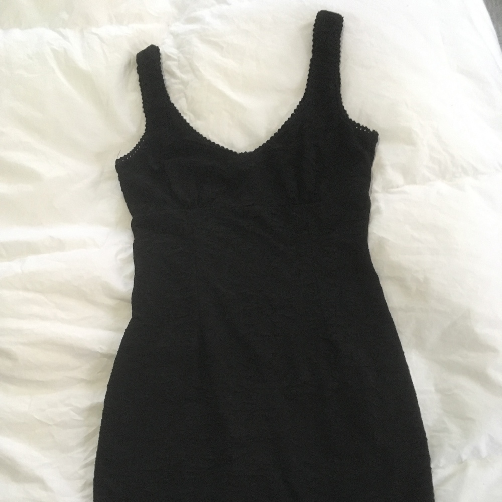 Cute "Crinkled" Stretch Fabric Black Dress Size M